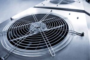 Ventilateur industriel avec grille et hélice en metal